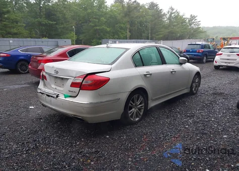 2013 Hyundai Genesis 3.8 z USA, uszkodzony, nr VIN KMHGC4DD1DU224852